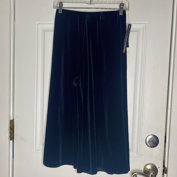 NWT Pantology Gaucho Pants, Black Velvet, Size Small - Picture 10 of 10